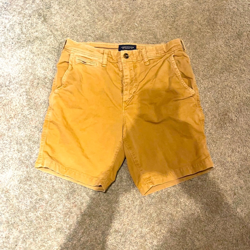 4 pairs- American eagle khaki shorts